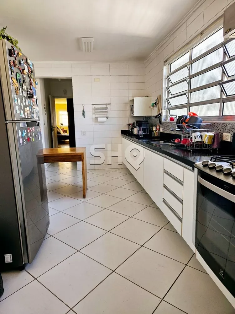 Apartamento, 3 quartos, 136 m² - Foto 1
