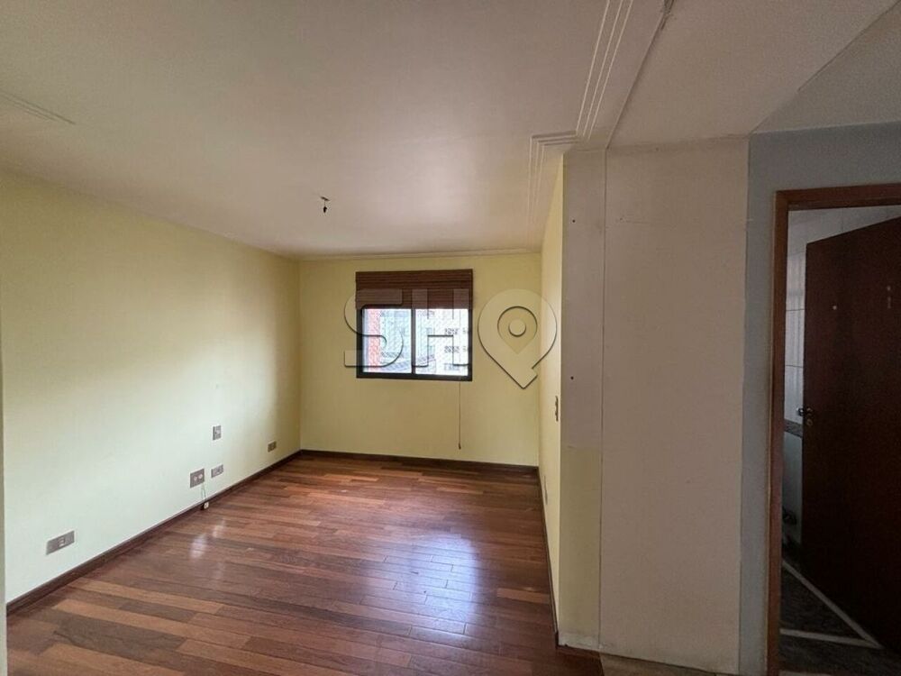 Apartamento à venda com 4 quartos, 220m² - Foto 12