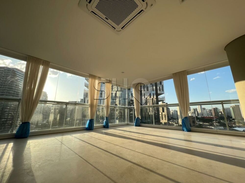 Apartamento, 3 quartos, 323 m² - Foto 1