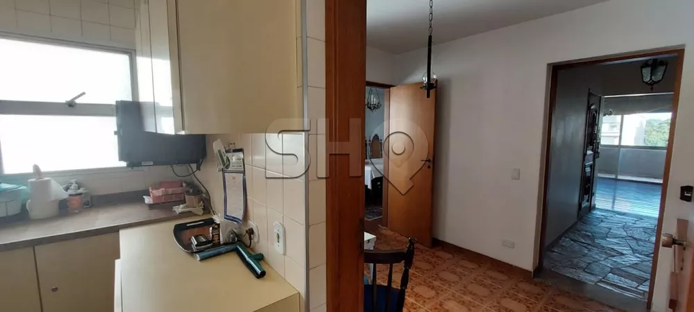 Apartamento à venda com 3 quartos, 204m² - Foto 8