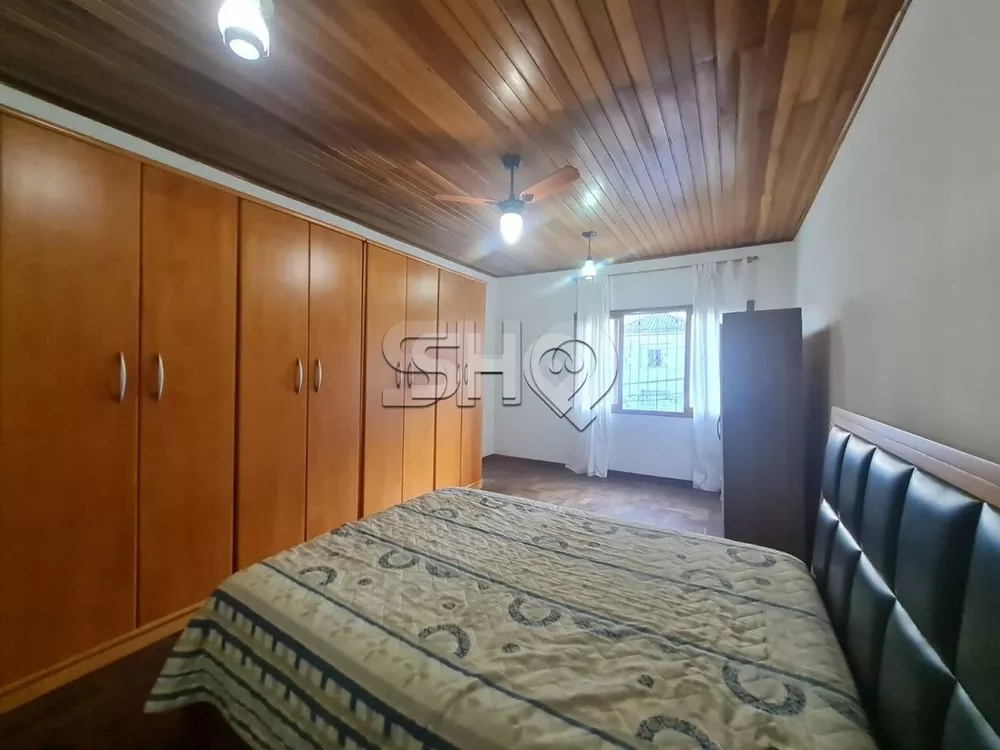 Sobrado à venda com 5 quartos, 180m² - Foto 2