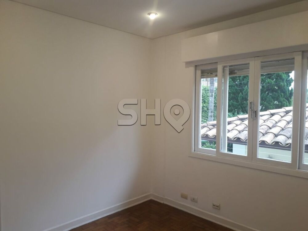 Casa à venda com 4 quartos, 300m² - Foto 4