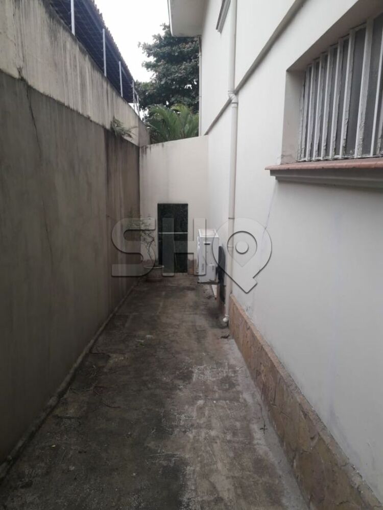 Casa à venda com 4 quartos, 300m² - Foto 3