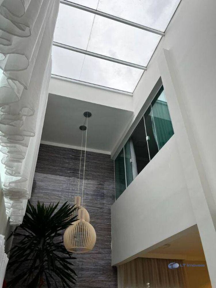Casa, 4 quartos, 290 m² - Foto 3