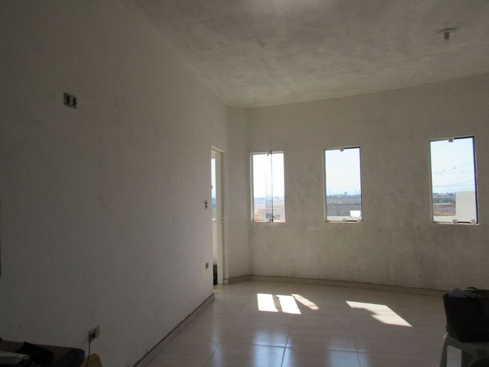 Casa à venda com 2 quartos, 275M2 - Foto 2