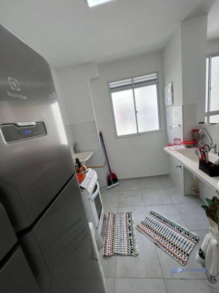 Apartamento à venda com 2 quartos, 39m² - Foto 2
