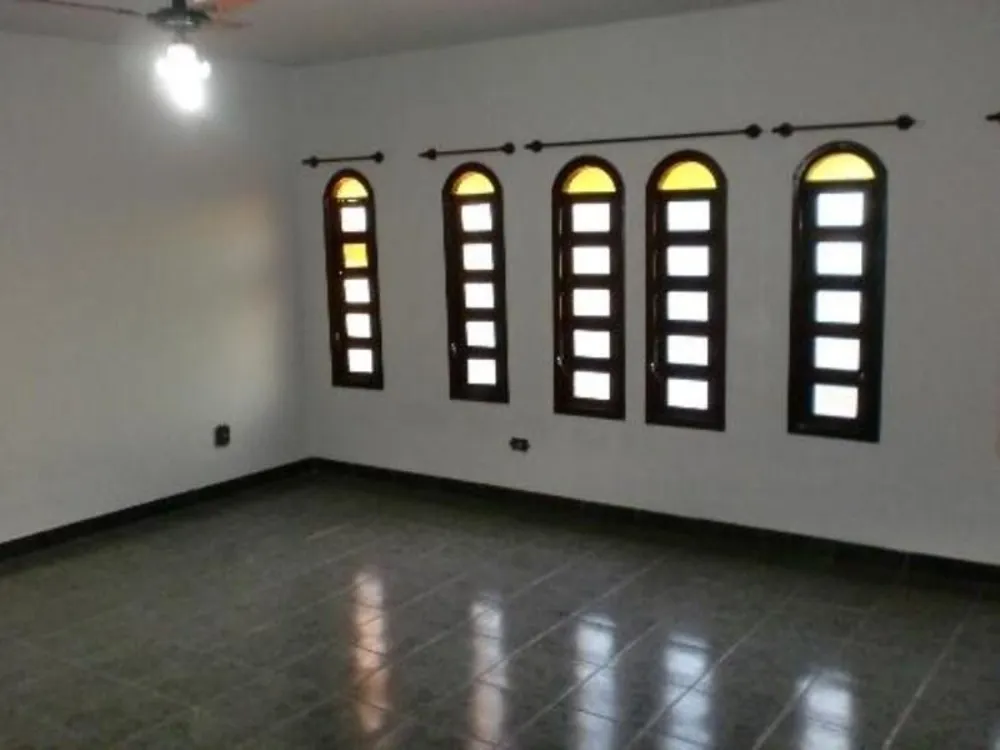 Casa, 3 quartos, 208 m² - Foto 2