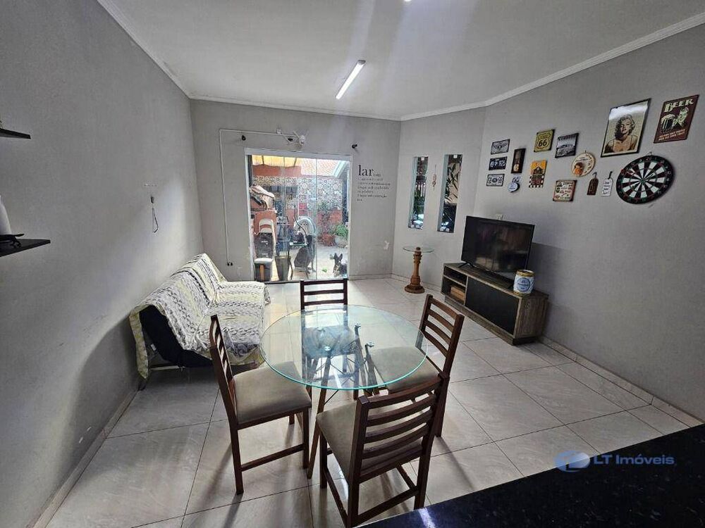 Casa, 3 quartos, 79 m² - Foto 1