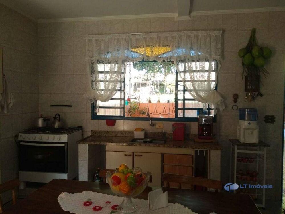 Casa, 3 quartos, 280 m² - Foto 33