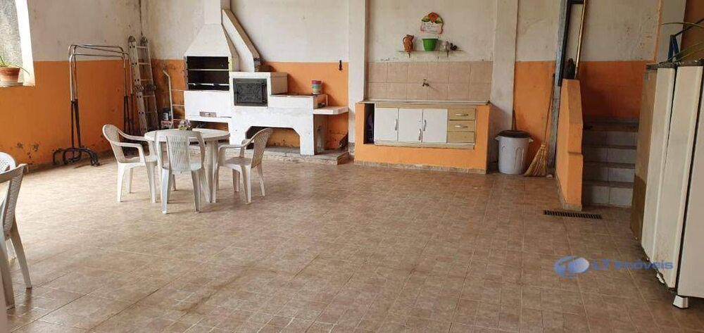 Casa, 3 quartos, 280 m² - Foto 2