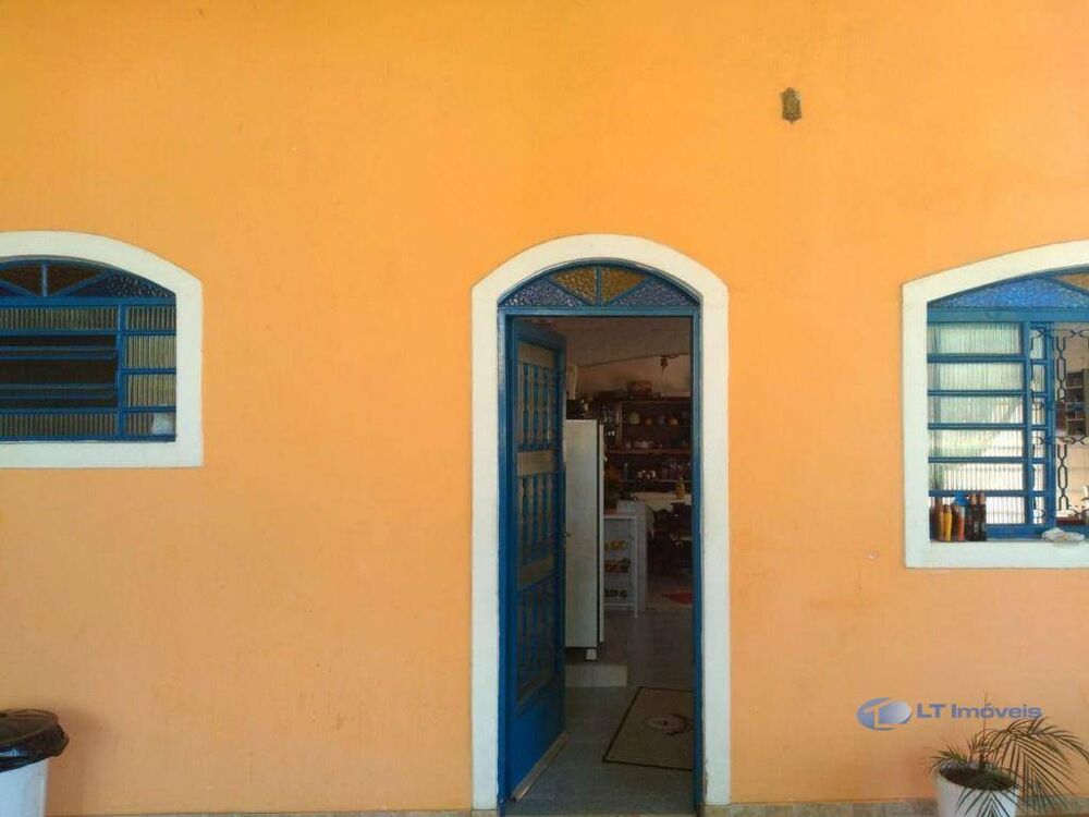 Casa, 3 quartos, 280 m² - Foto 1