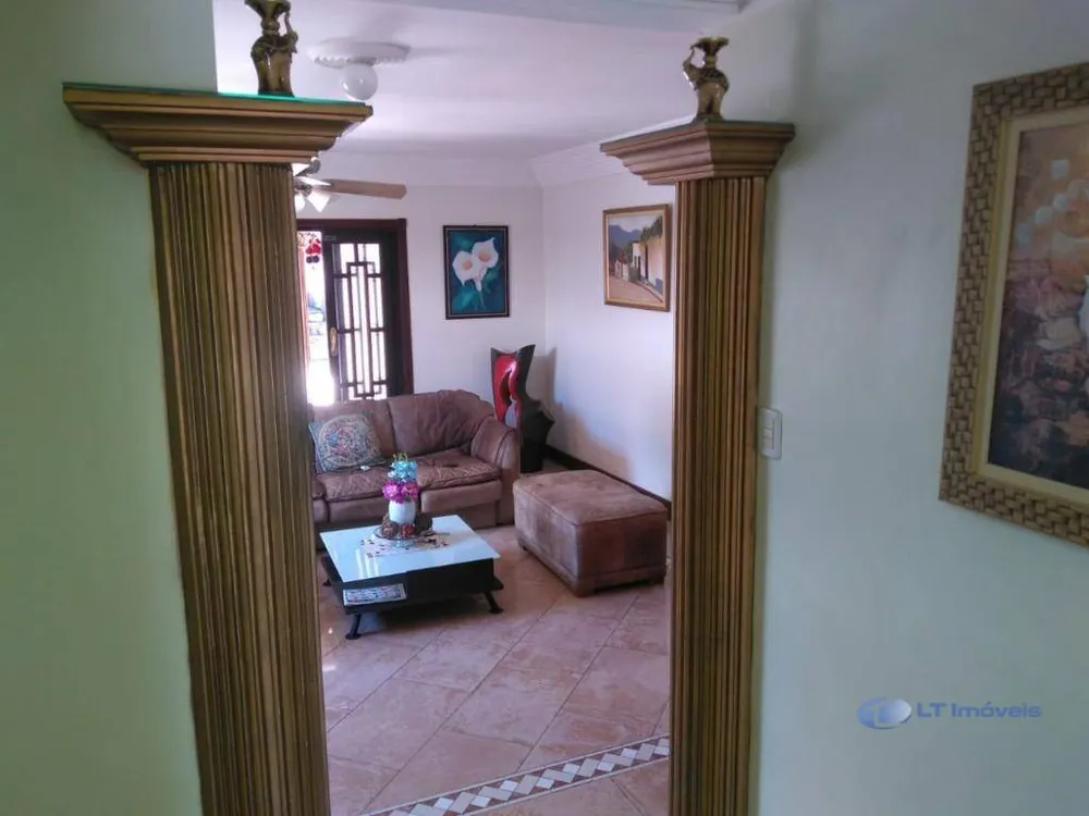 Sobrado, 3 quartos, 330 m² - Foto 2