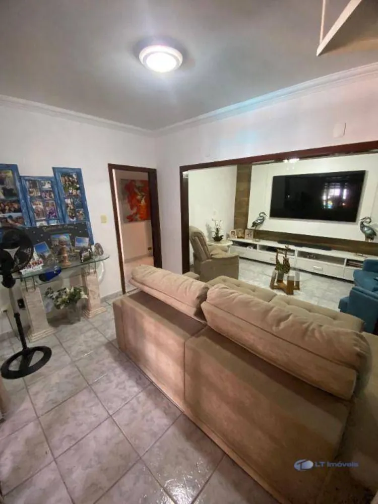 Sobrado, 2 quartos, 202 m² - Foto 2