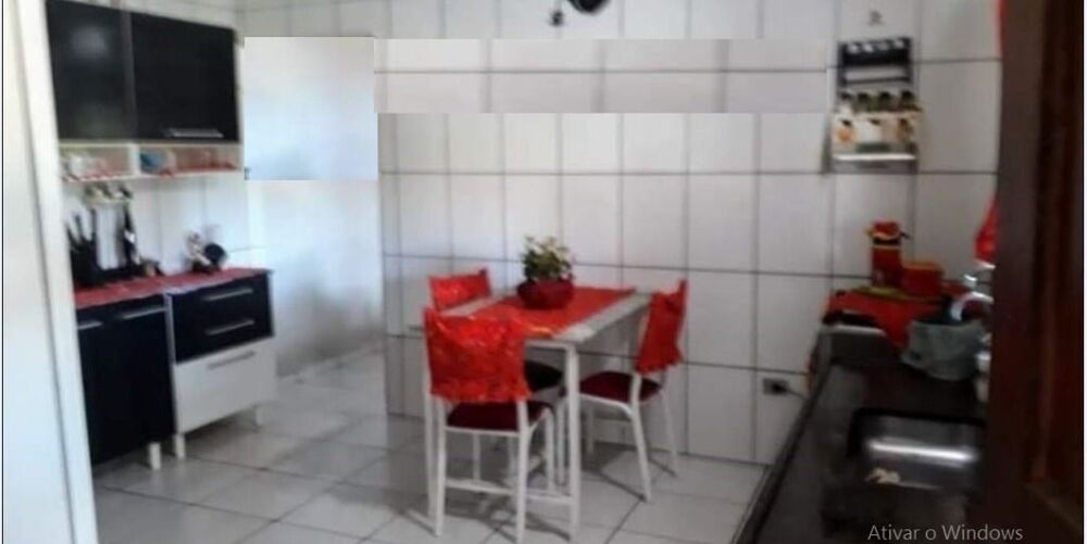 Casa à venda com 2 quartos, 200m² - Foto 3