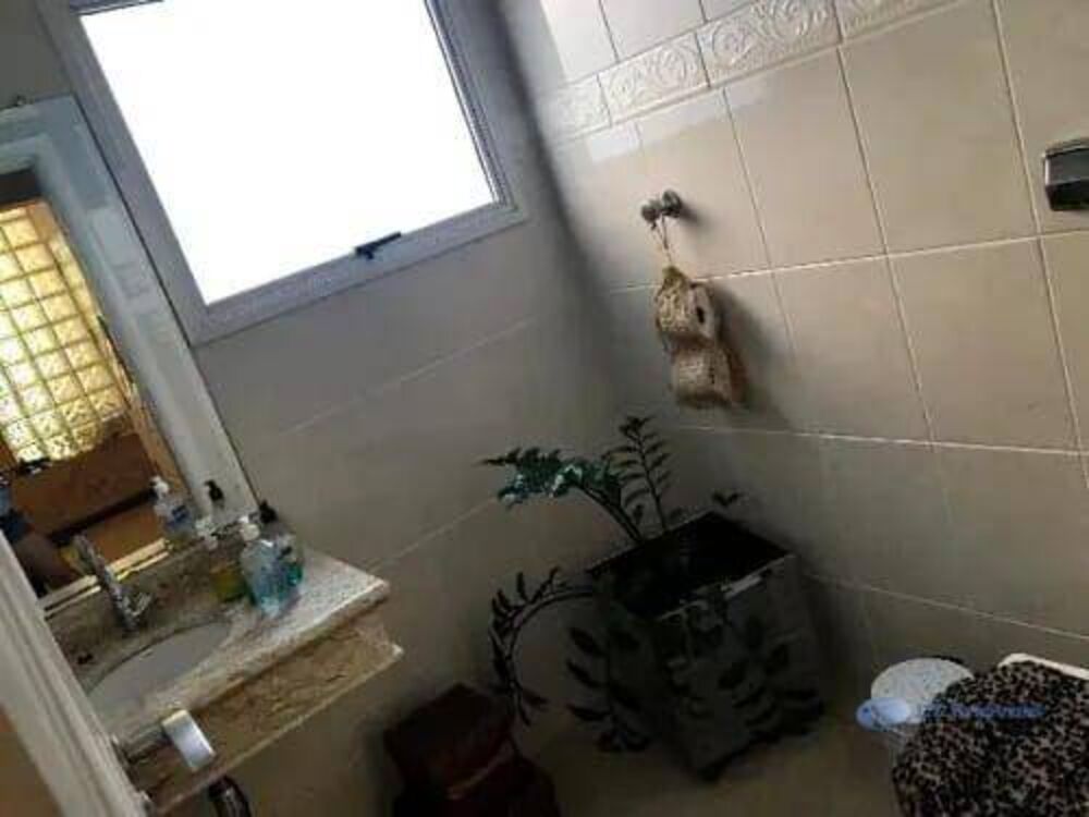 Sobrado à venda e aluguel com 4 quartos, 328m² - Foto 15