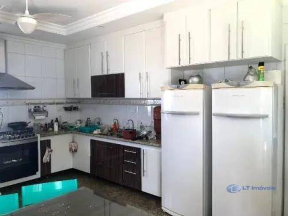 Sobrado à venda e aluguel com 4 quartos, 328m² - Foto 14