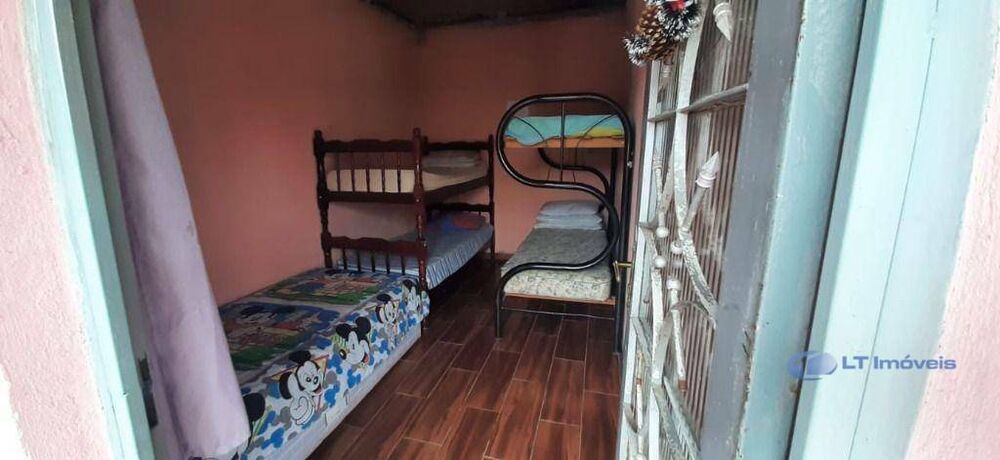 Chácara, 4 quartos, 1000 m² - Foto 4