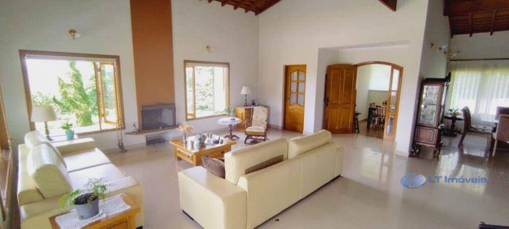 Chácara, 3 quartos, 3160 m² - Foto 1