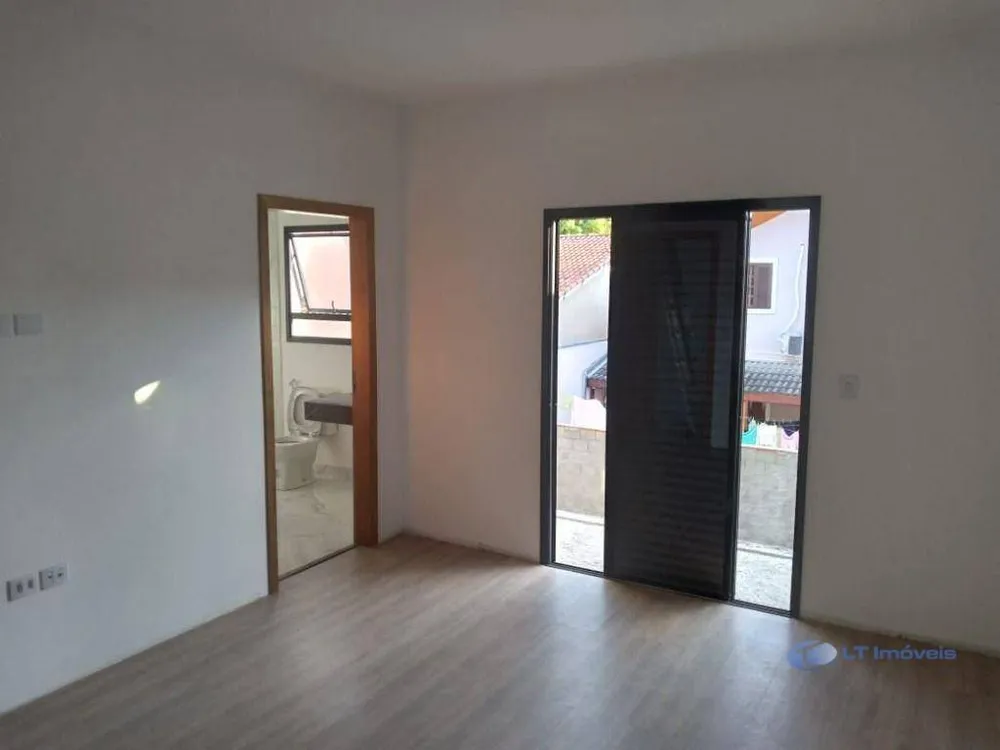 Sobrado, 3 quartos, 212 m² - Foto 1