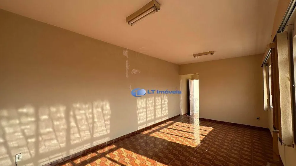 Casa, 3 quartos, 210 m² - Foto 3