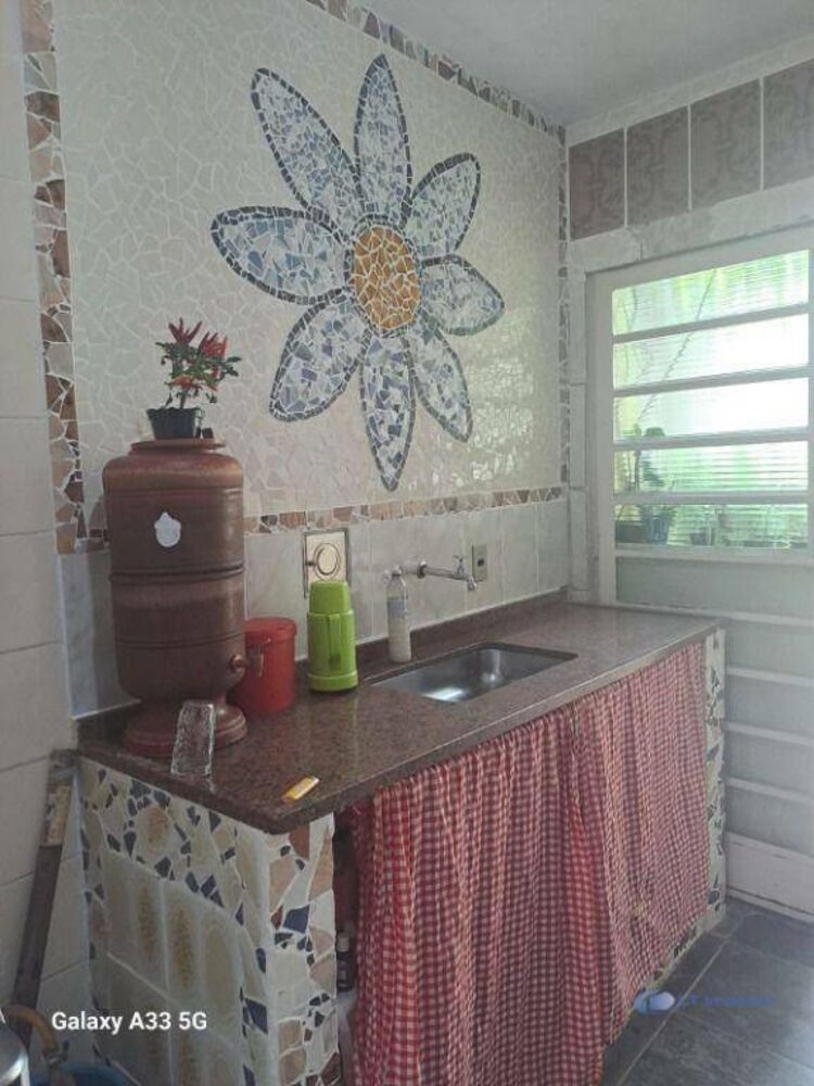 Casa à venda com 2 quartos, 131m² - Foto 3