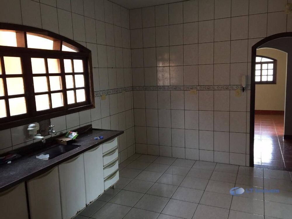 Sobrado para alugar com 3 quartos, 160m² - Foto 6