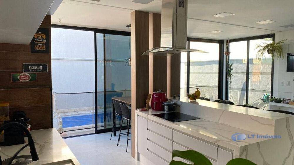 Sobrado, 3 quartos, 270 m² - Foto 7