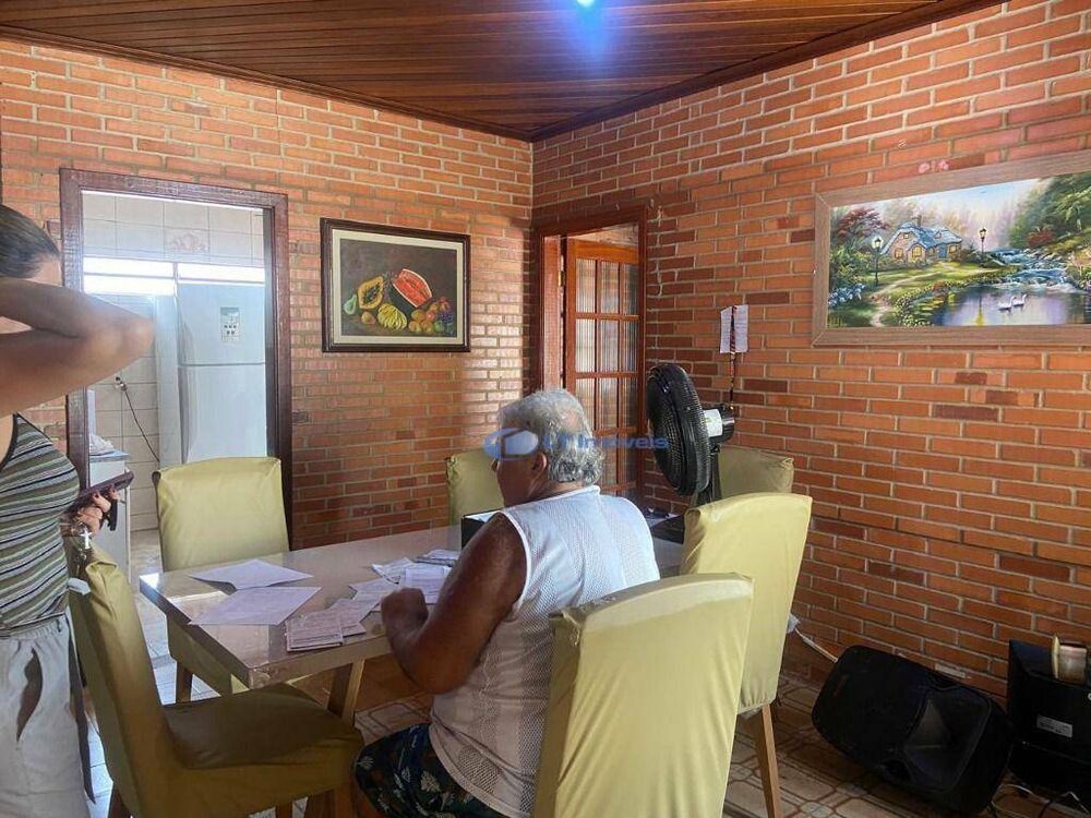 Casa, 2 quartos, 206 m² - Foto 4