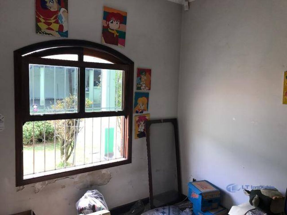 Casa à venda e aluguel com 3 quartos, 351m² - Foto 3