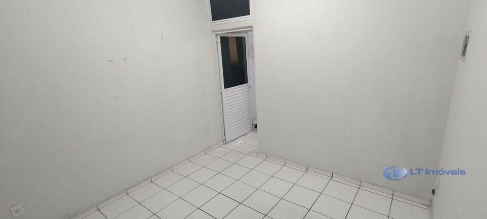 Casa à venda com 3 quartos, 132m² - Foto 2