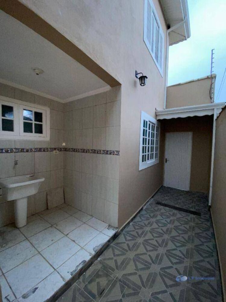 Casa para alugar com 3 quartos, 100m² - Foto 3