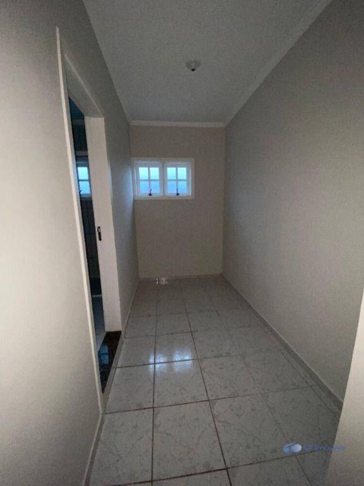 Casa para alugar com 3 quartos, 100m² - Foto 1