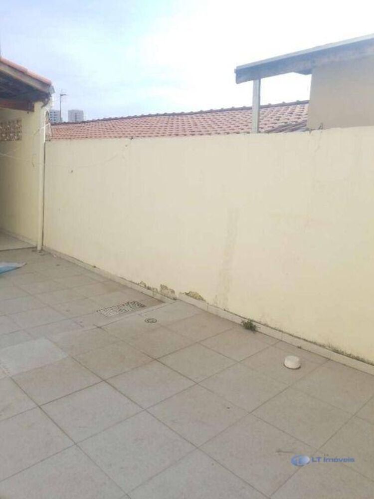 Casa à venda com 2 quartos, 83m² - Foto 11