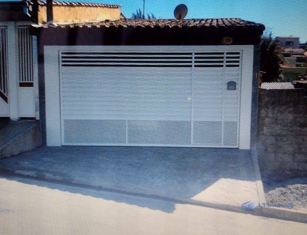 Casa à venda com 2 quartos, 116m² - Foto 1