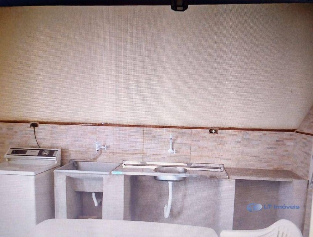 Casa à venda com 2 quartos, 116m² - Foto 4