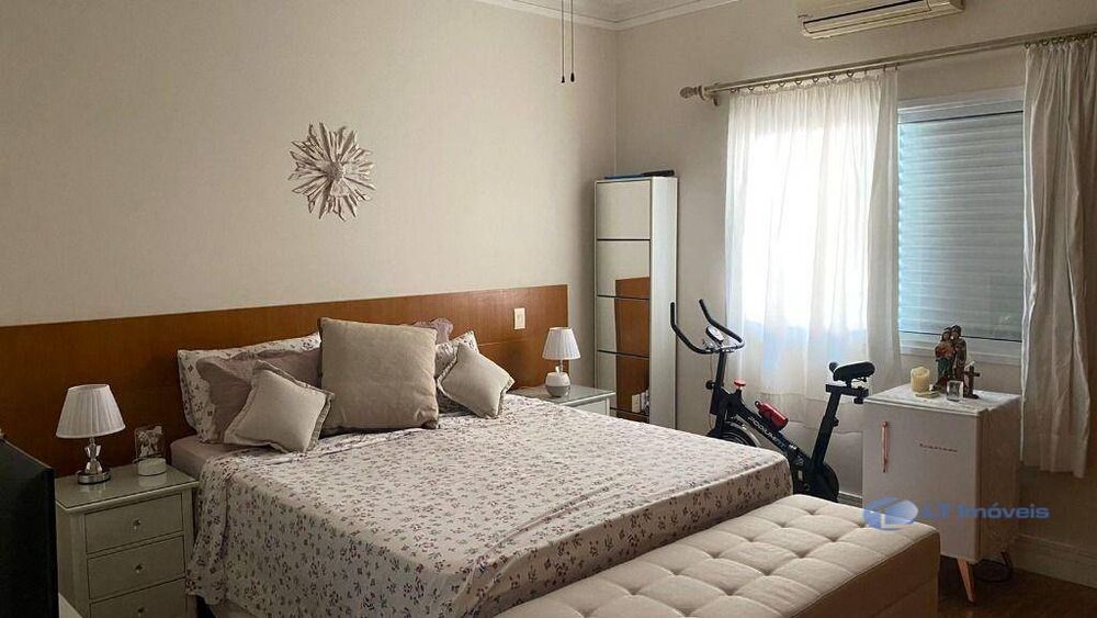 Casa à venda com 7 quartos, 760m² - Foto 3
