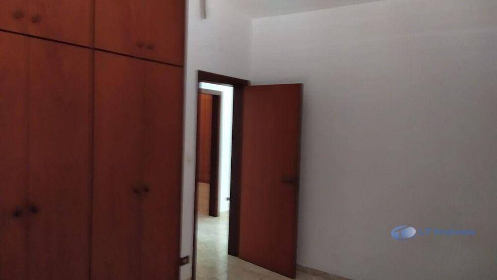 Sobrado à venda com 6 quartos, 338m² - Foto 2