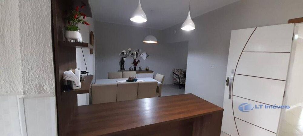 Casa, 3 quartos, 133 m² - Foto 1