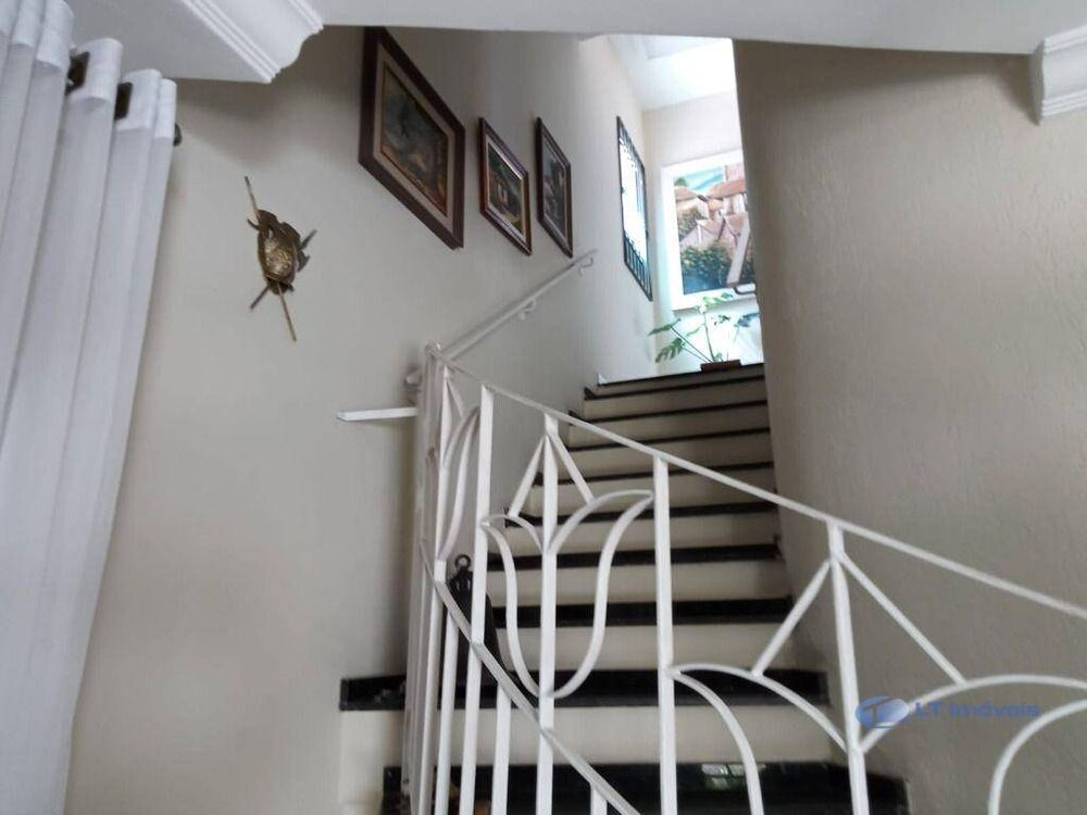 Sobrado, 3 quartos, 311 m² - Foto 3