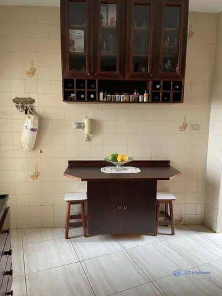 Casa à venda com 4 quartos, 198m² - Foto 2