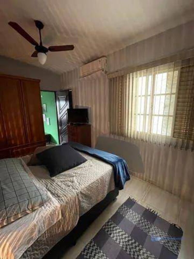 Casa à venda com 4 quartos, 198m² - Foto 4