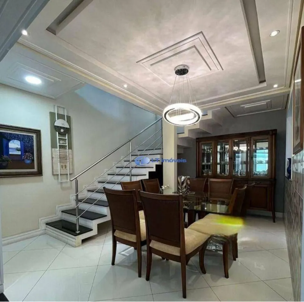 Sobrado, 3 quartos, 240 m² - Foto 3