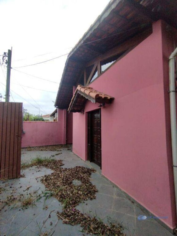 Casa à venda e aluguel com 3 quartos, 247m² - Foto 2