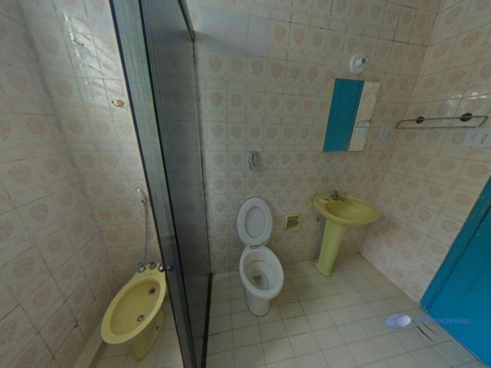 Casa para alugar com 2 quartos, 95m² - Foto 1