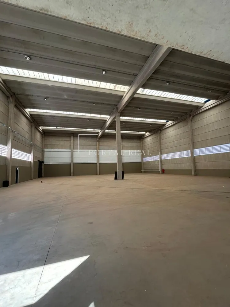 Depósito-Galpão, 2200 m² - Foto 1