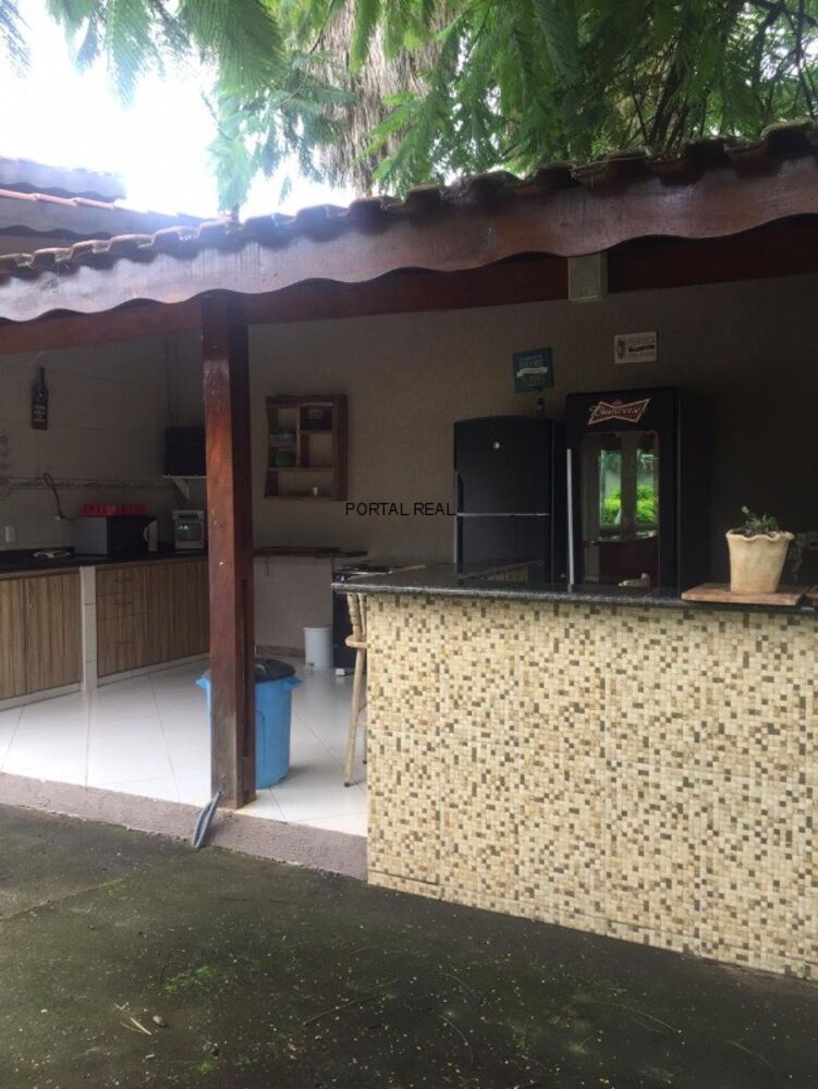 Chácara à venda com 3 quartos, 400m² - Foto 1