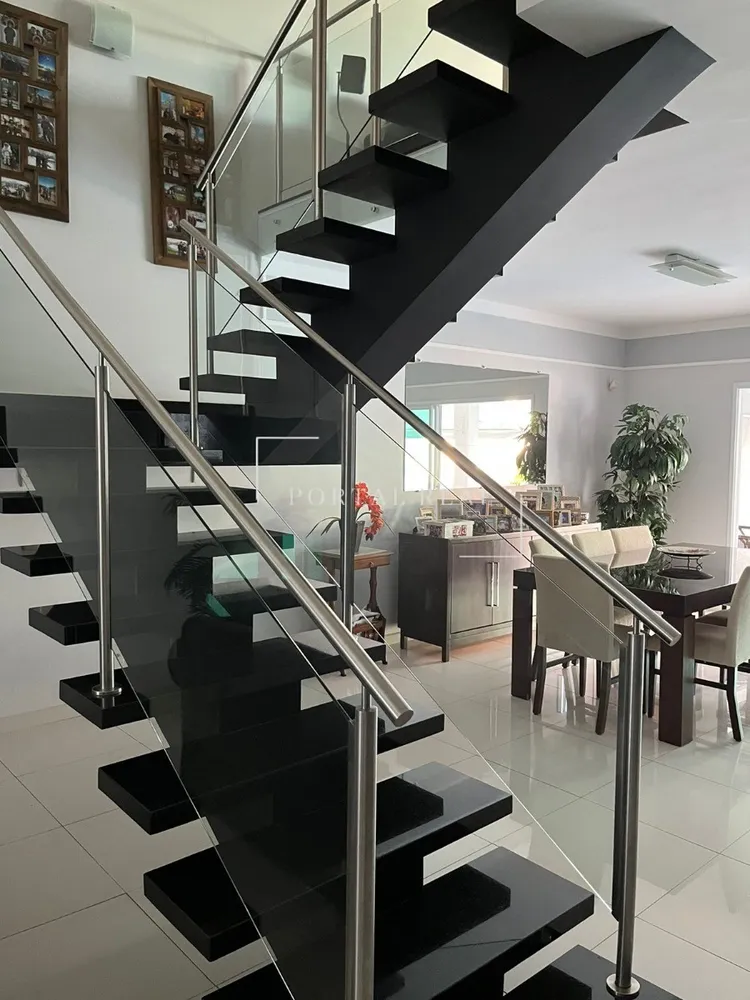 Casa, 3 quartos, 257 m² - Foto 3