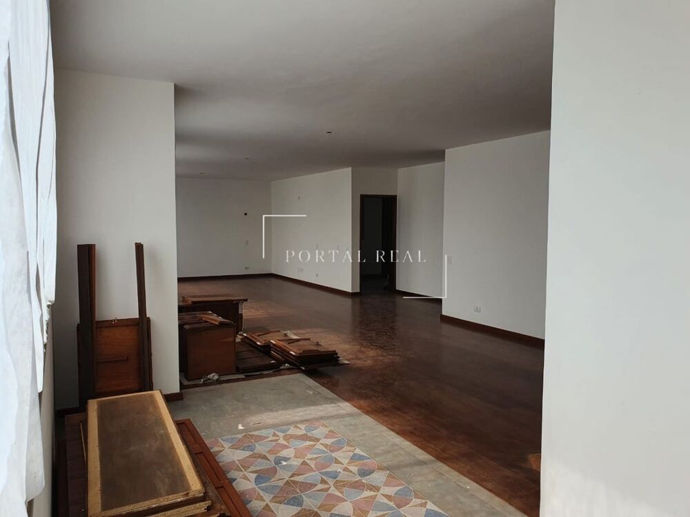Apartamento, 3 quartos, 236 m² - Foto 2
