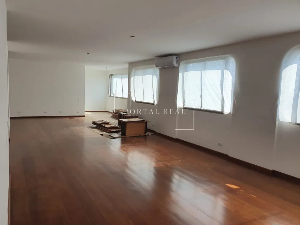 Apartamento, 3 quartos, 236 m² - Foto 2