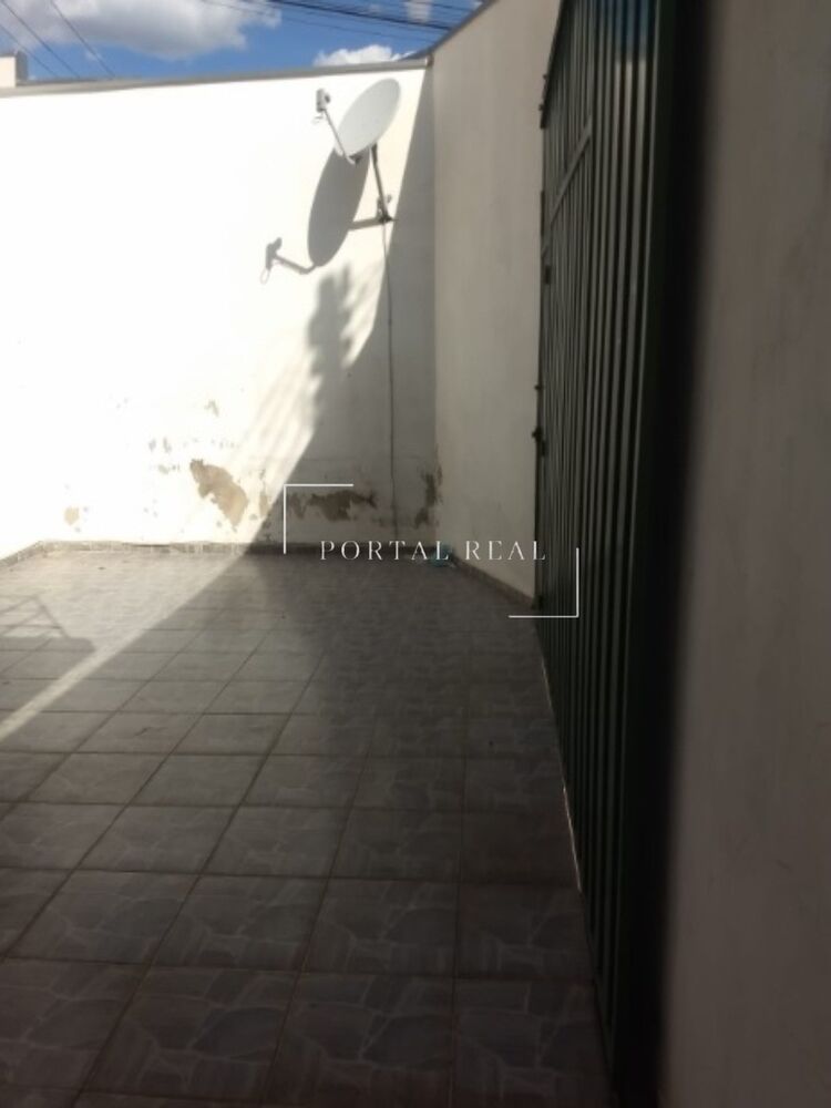 Casa à venda com 2 quartos, 62m² - Foto 8